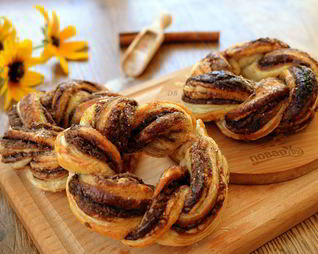 Крученые пончики с нутеллой