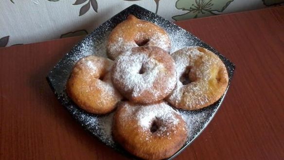 Рецепт Пончиков с яблоком