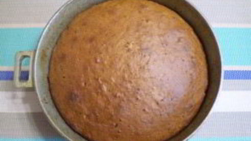 коврижка с вареньем на кефире