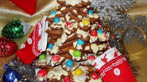 пряничная елочка яркие огни