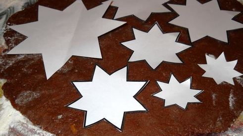 пряничная елочка яркие огни