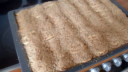 французкая шарлотка с крошками