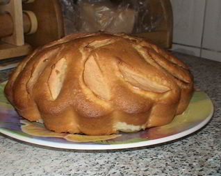 Очень вкусная шарлотка с яблоками