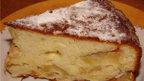 Рецепт Шарлотки на йогурте с яблоками