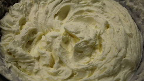 шарлотка с английским ванильным кремом