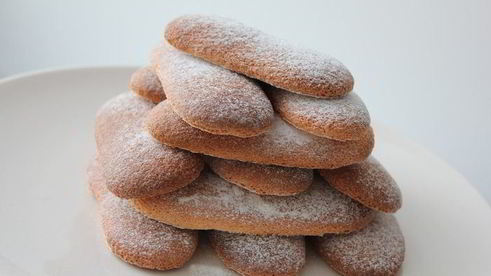 шарлотка с английским ванильным кремом