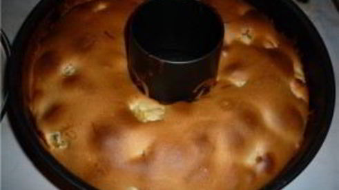 шарлотка с апельсинами и яблоками