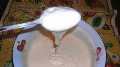 шарлотка с капустой на кефире