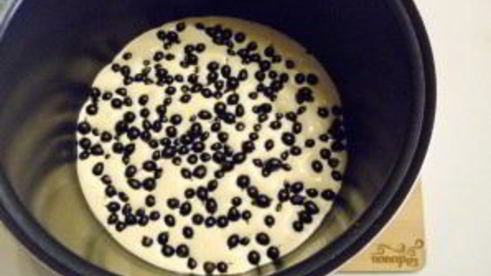 шарлотка с ягодами