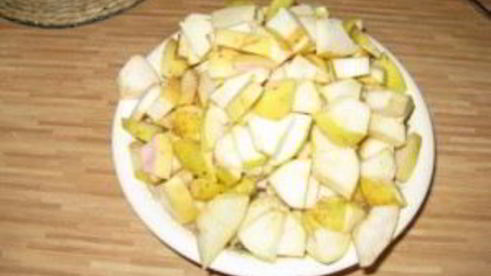 шарлотка со сметаной и яблоками