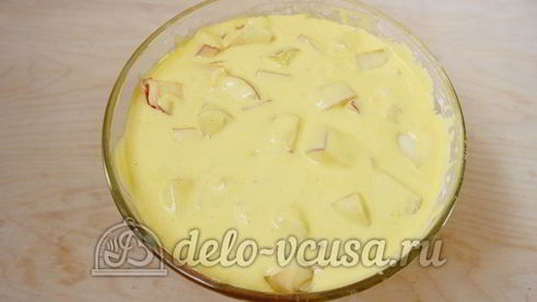 шарлотка со взбитыми сливками