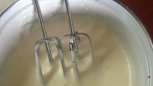 вишневая шарлотка