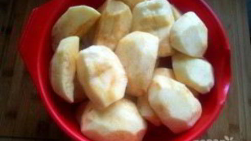 яблочная шарлотка