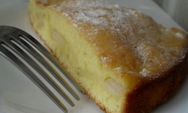 Яблочно-грушевая шарлотка