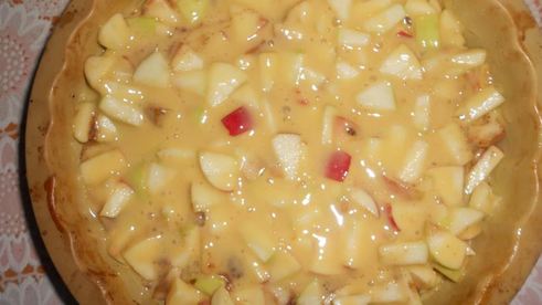 яблочно-медовая шарлотка