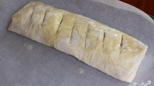 карамельный яблочный штрудель