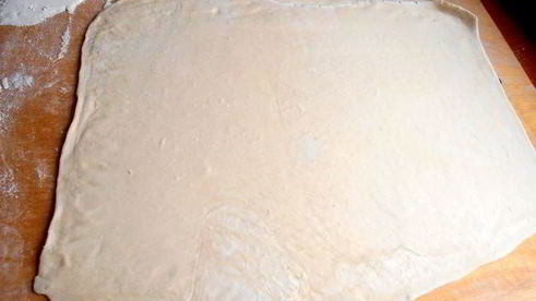 штрудель из ревеня и изюма