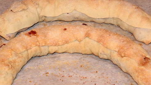 штрудель из вытяжного теста с вишнями