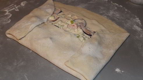 ванильный штрудель с яблоком, сливами и творогом