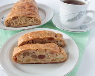 Яблочный штрудель из овсяных блинчиков