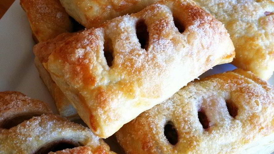 Рецепт слоек с нутеллой и малиновым вареньем