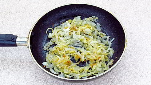 слойки с сосисками