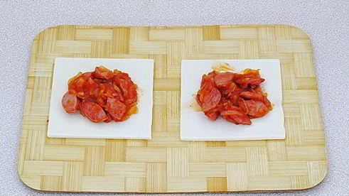 слойки с сосисками