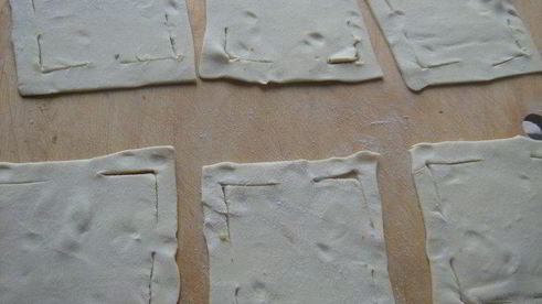 слойки с тыквой и грецким орехом