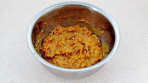 слойки с вареной сгущенкой и орехами