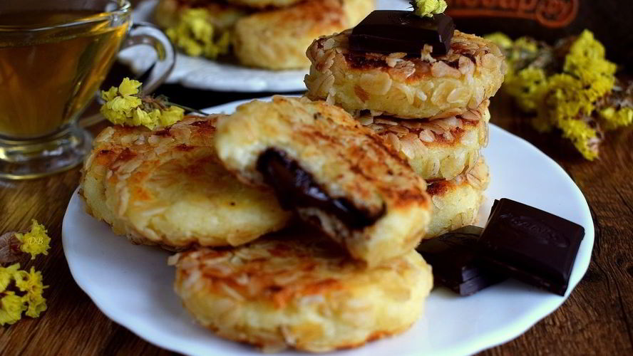 Рецепт сырников с шоколадной начинкой