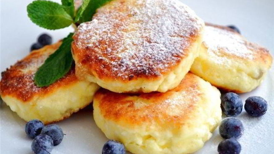 Рецепт творожных сырников с шоколадом