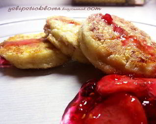 Ванильные сырники с хурмой