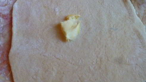 быстрое слоеное тесто на закваске