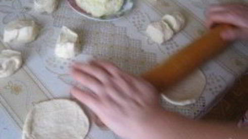 дрожжевое тесто с картофелем