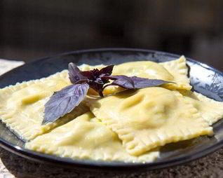 Равиоли с рикоттой и шпинатом