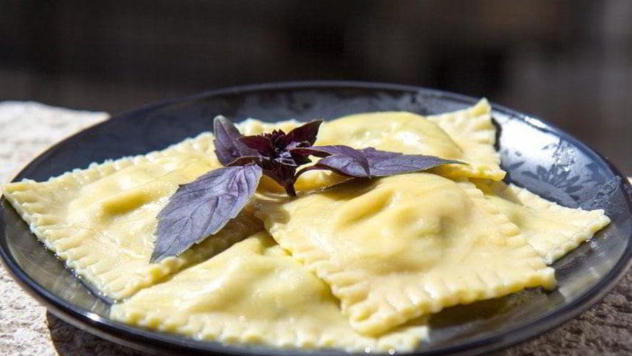 Рецепт равиолей с рикоттой и шпинатом