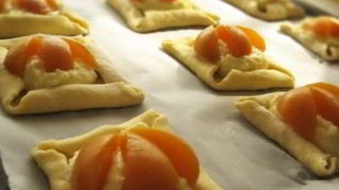 творожное тесто с абрикосами