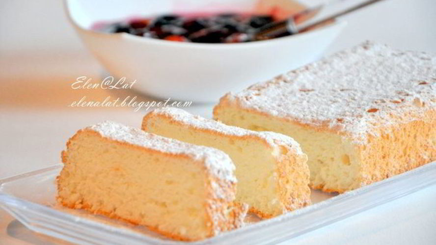 Рецепт бисквита на белках пища ангелов с ягодным соусом