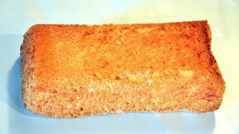 бисквит на белках пища ангелов с ягодным соусом