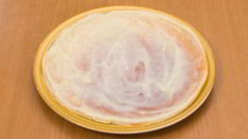 блинный торт с заварным кремом, яблоками и корицей