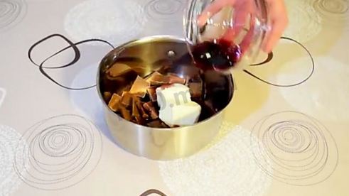 муссовый торт три шоколада на сливках