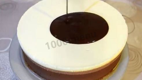 муссовый торт три шоколада на сливках