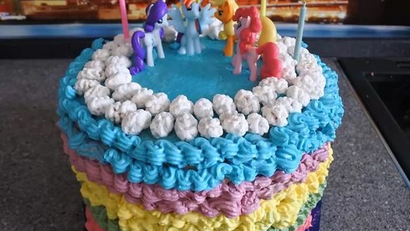 Рецепт Торта Литл Пони бисквитный из мастики