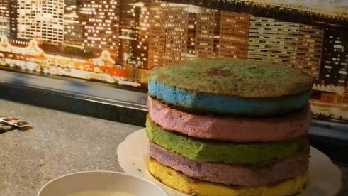 торт литл пони бисквитный из мастики