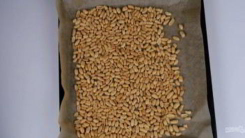 торт сникерс с соленой карамелью