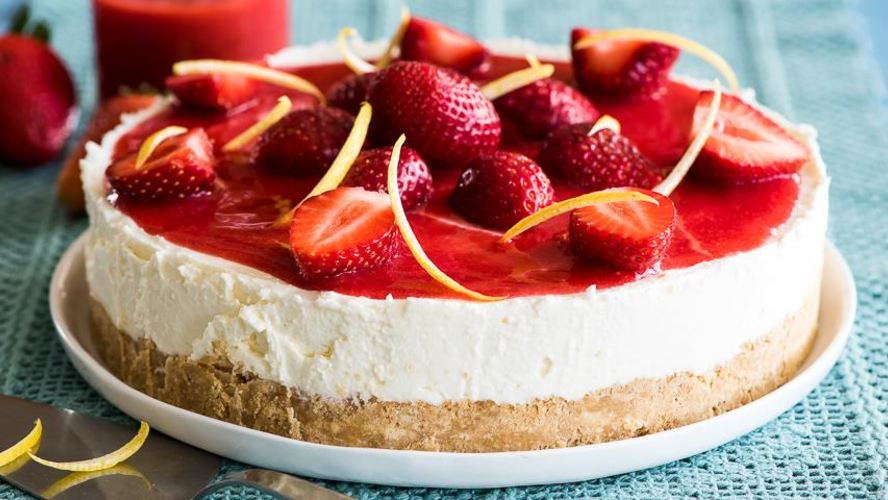 Рецепт творожного торта с клубникой