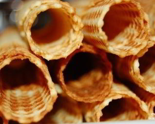 Хрустящие вафельные трубочки