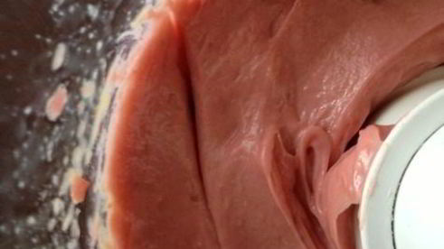 клубничные профитроли с творожно-базиликовым кремом