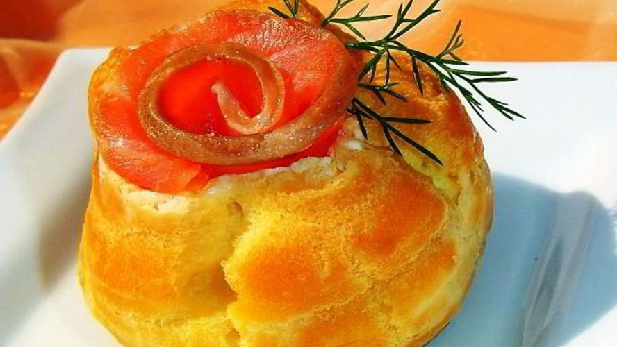 Рецепт профитролей с красной рыбой