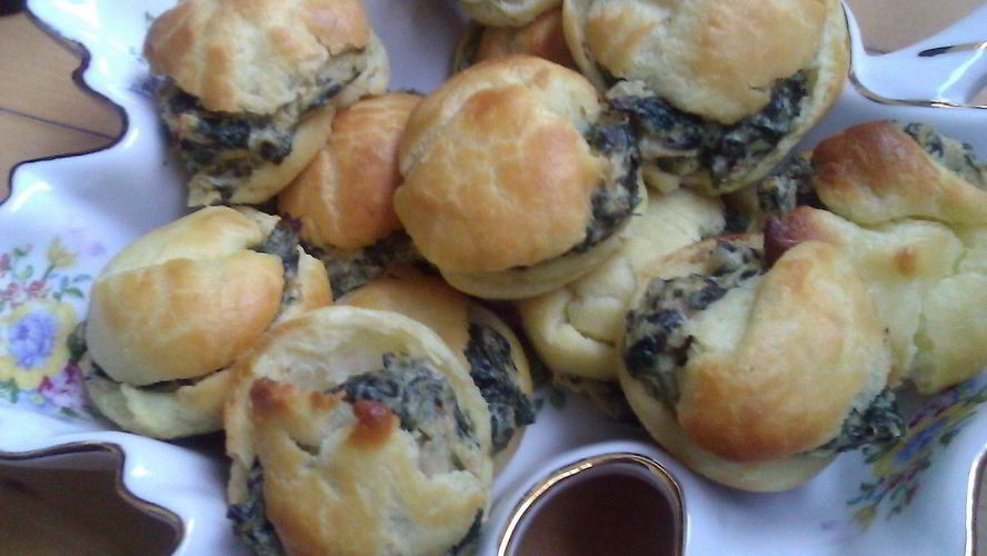 Рецепт профитролей с сыром и шпинатом